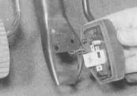  Снятие и установка датчика-выключателя стоп-сигналов Citroen Xantia